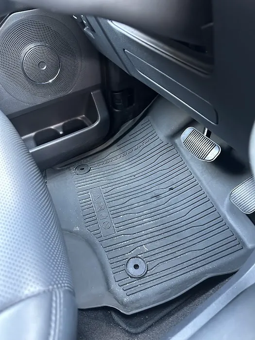 Avis Car Rental Picture 5
