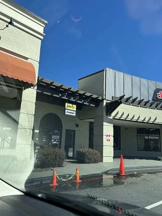 Hertz Car Rental - Roswell - Holcomb Bridge Road Picture 10