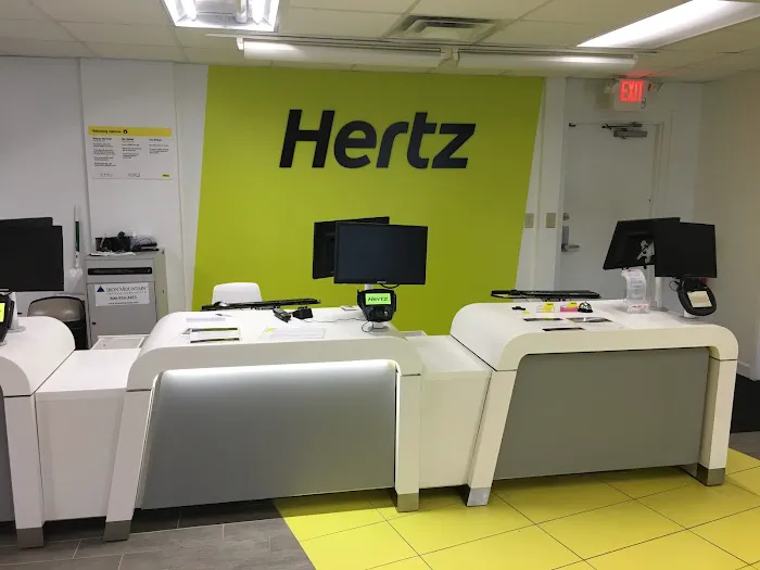 Hertz Car Rental - Roswell - Holcomb Bridge Road Picture 7