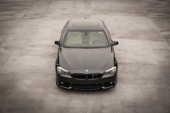 AIR AUTOS Car Rental Picture 1