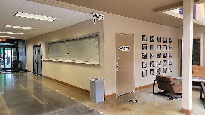 Hertz Car Rental - Chamblee - Airport Road Picture 6