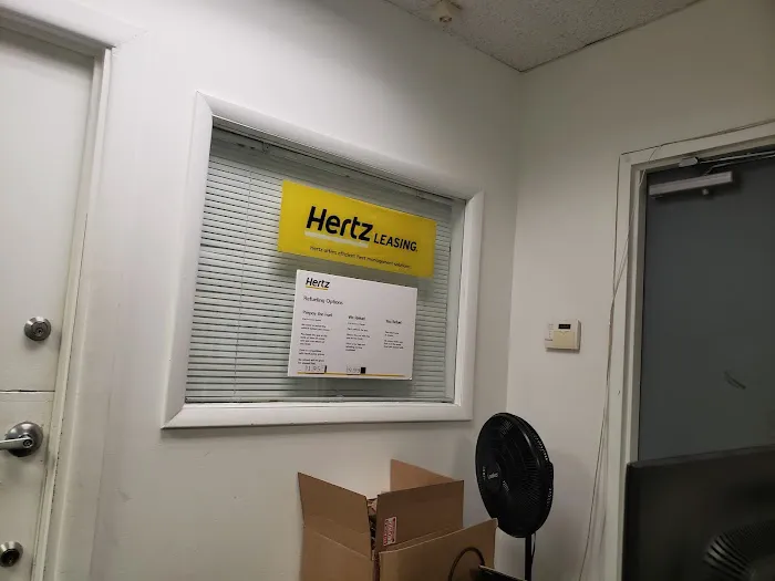 Hertz Car Rental - Chamblee - Airport Road Picture 10