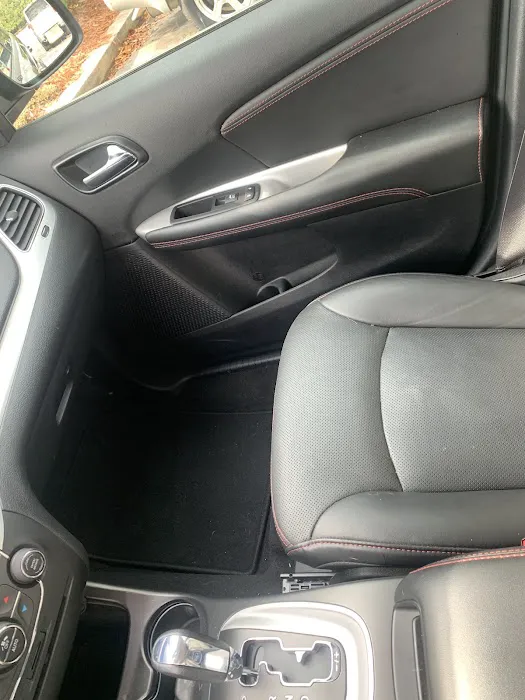 Avis Car Rental Picture 7