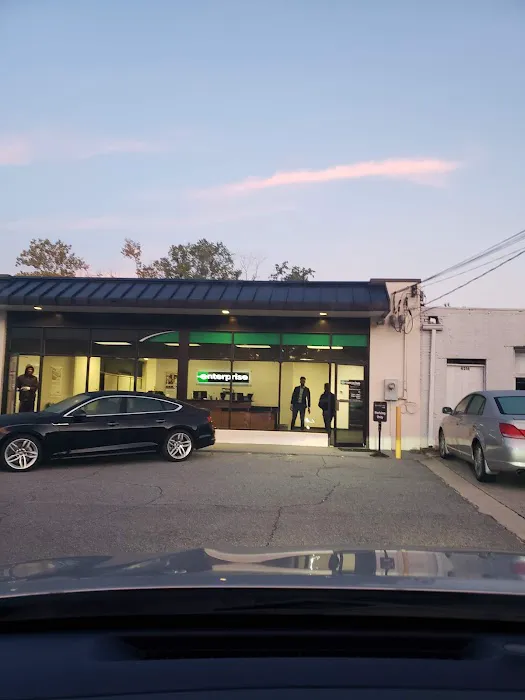 Enterprise Rent-A-Car Picture 6