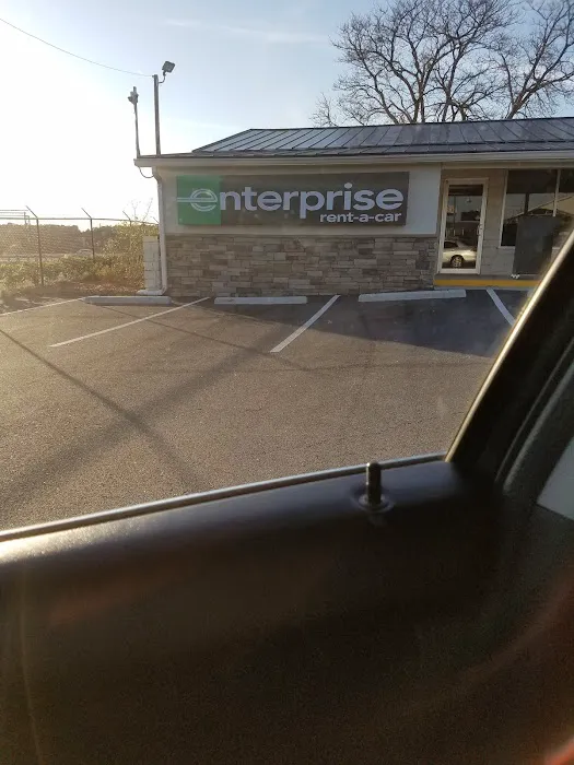 Enterprise Rent-A-Car Picture 2
