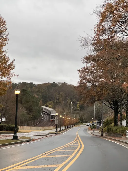Hertz Car Rental - Atlanta - Lenox Road Ne Picture 6