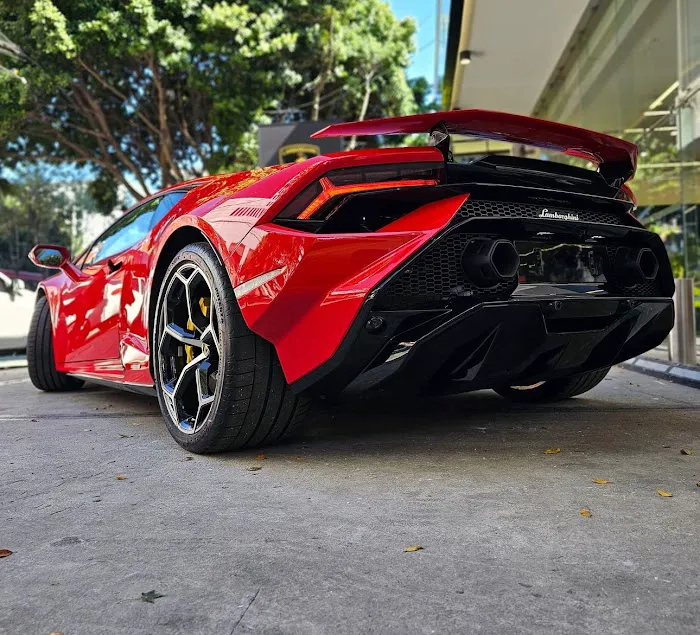 Crosszone Luxury Rental Picture 10