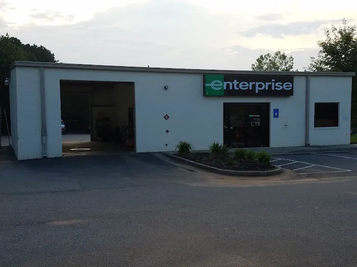 Enterprise Rent-A-Car Picture 3