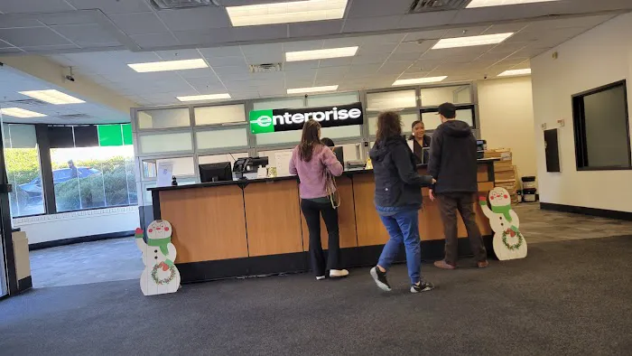 Enterprise Rent-A-Car Picture 7