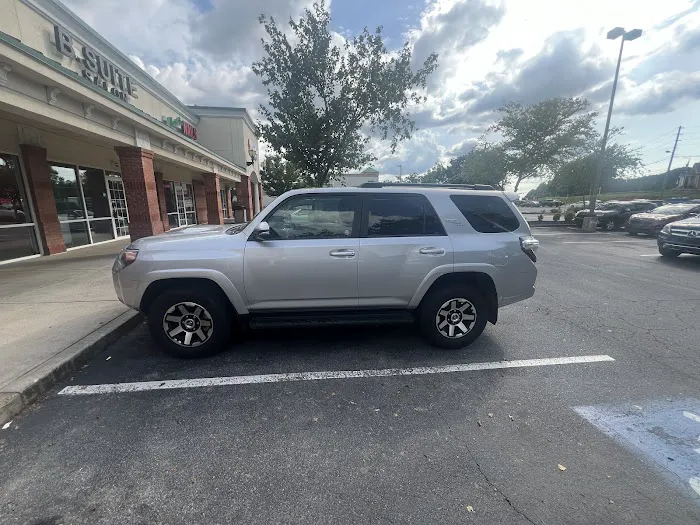 Avis Car Rental Picture 9