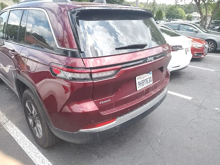 Avis Car Rental Picture 2