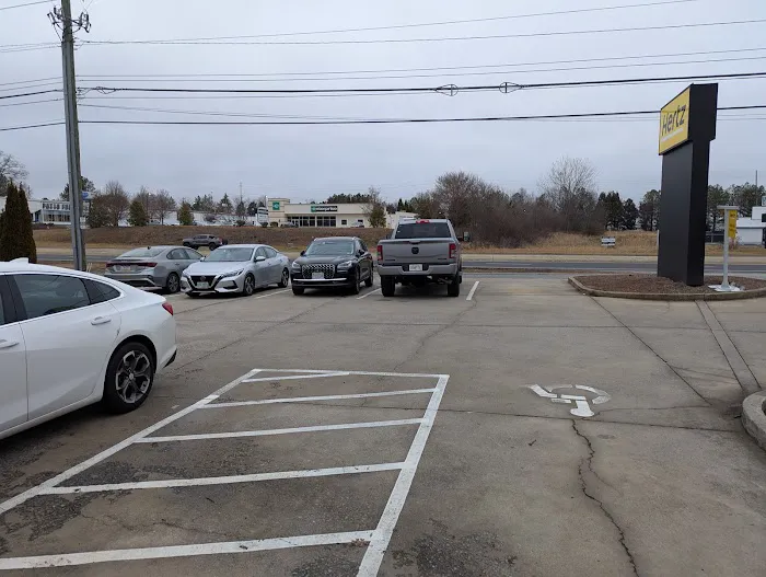 Hertz Car Rental - Kennesaw - Cobb Parkway Nw Picture 3