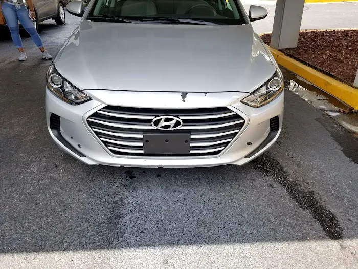 Hertz Car Rental - Atlanta - Courtland Street Ne Picture 8