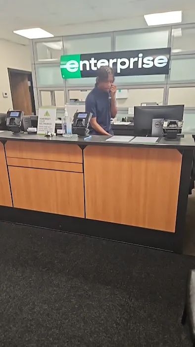 Enterprise Rent-A-Car Picture 7