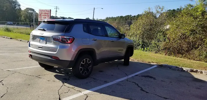 Avis Car Rental Picture 4