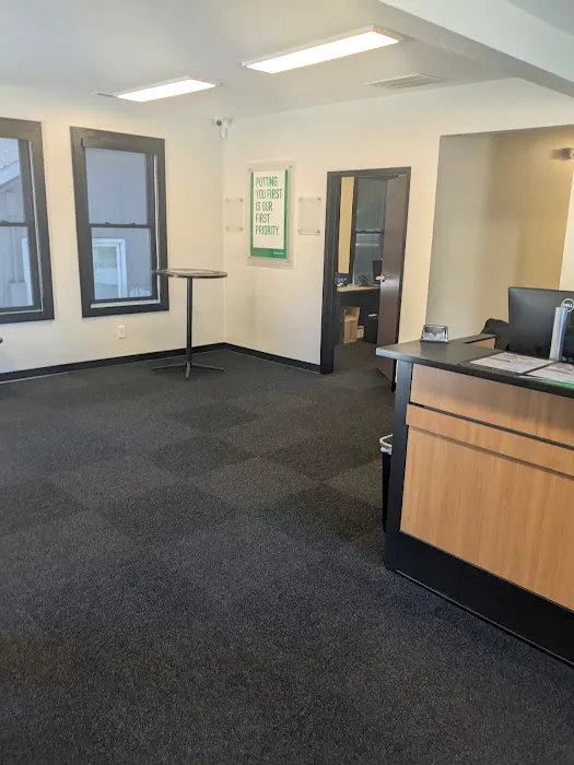 Enterprise Rent-A-Car Picture 9