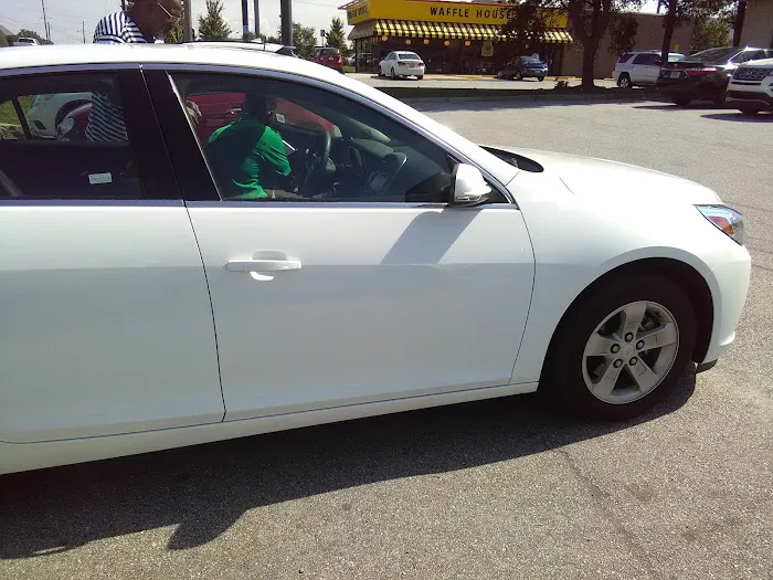 Enterprise Rent-A-Car Picture 4
