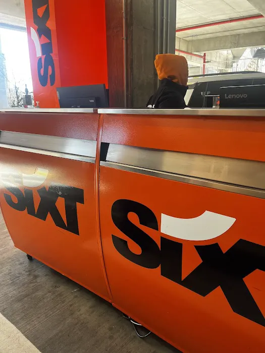 SIXT Rent a Car Atlanta Int Airport Picture 1