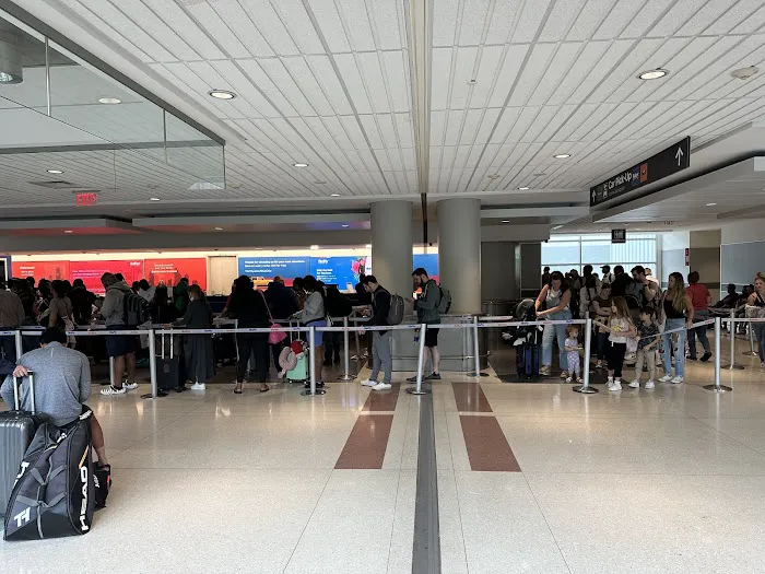 Dollar Car Rental - Atlanta Hartsfield International Airport Picture 9