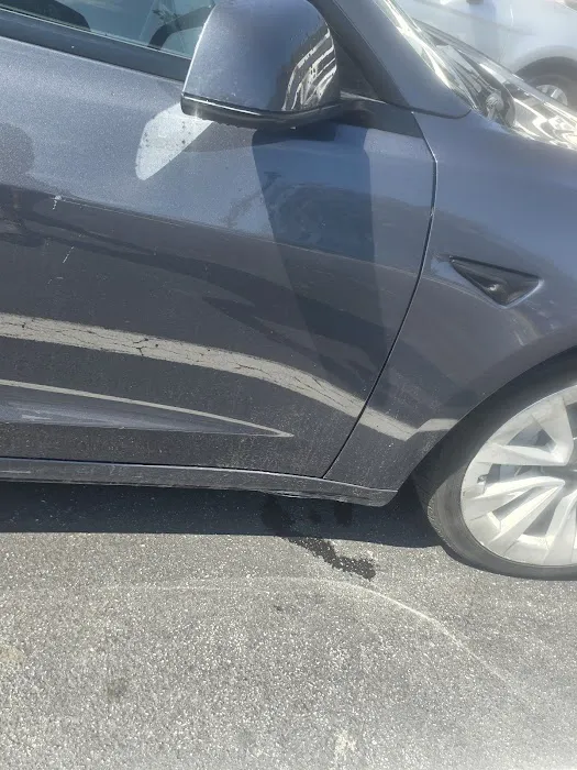 Avis Car Rental Picture 5