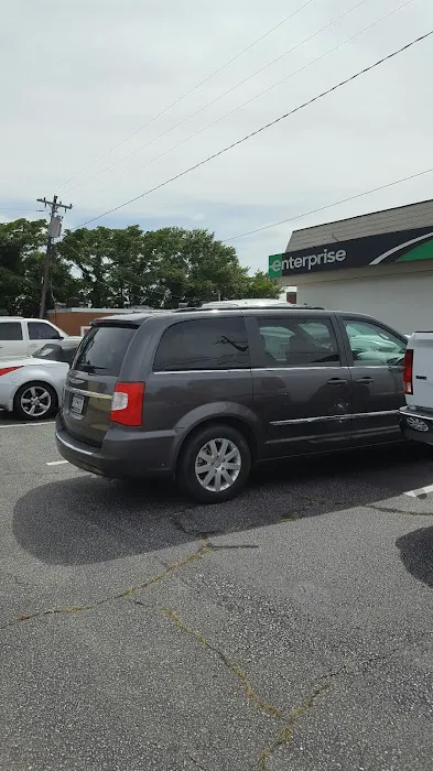 Enterprise Rent-A-Car Picture 8