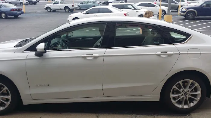 Budget Car Rental Picture 1