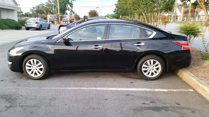 Enterprise Rent-A-Car Picture 1