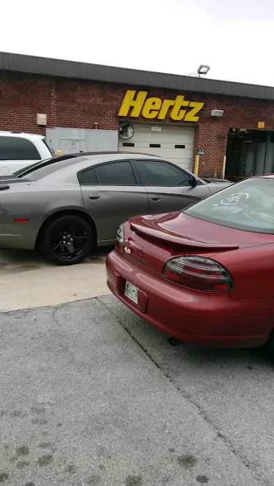 Hertz Car Rental - Lovell Field Airport Picture 3