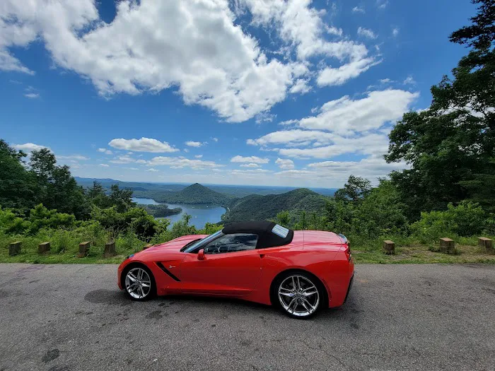 Avis Car Rental Picture 3