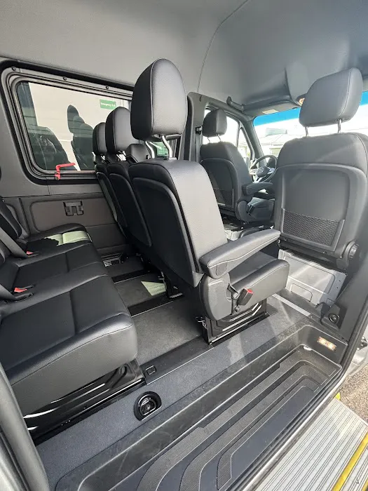 Parkside Car & Van Rental Picture 3