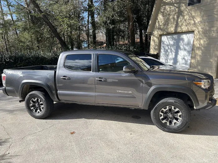 Avis Car Rental Picture 9