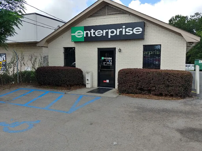 Enterprise Rent-A-Car Picture 6