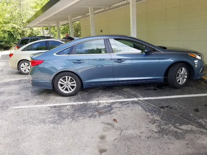 Enterprise Rent-A-Car Picture 4