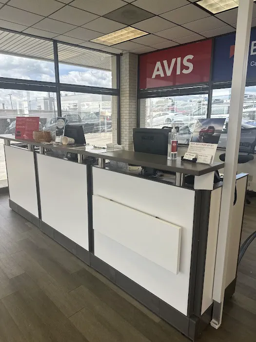 Avis Car Rental Picture 3