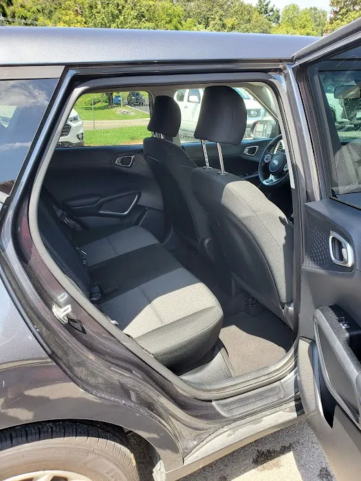 Enterprise Rent-A-Car Picture 2