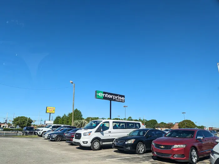 Enterprise Rent-A-Car Picture 1