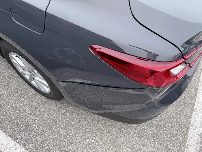 Avis Car Rental Picture 10