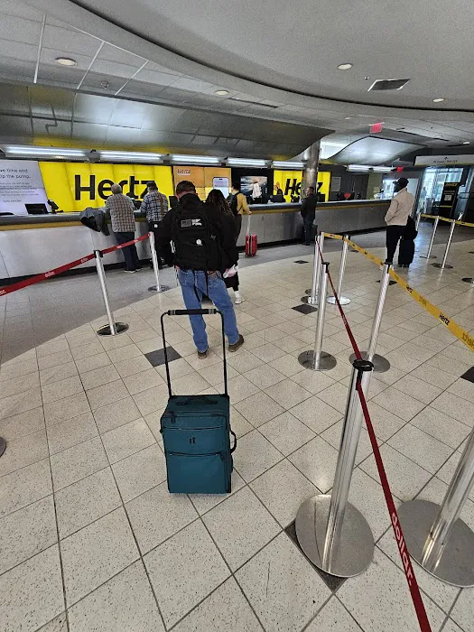 Dollar Car Rental - Kansas City International Airport Picture 8