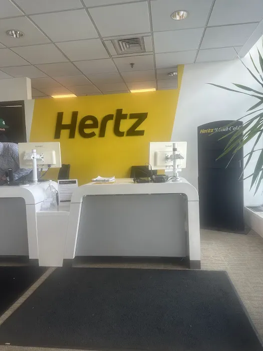 Hertz Car Rental - Kansas City - The Westin Crown Center Picture 2