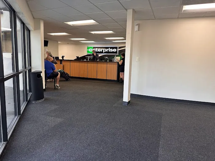 Enterprise Rent-A-Car Picture 4