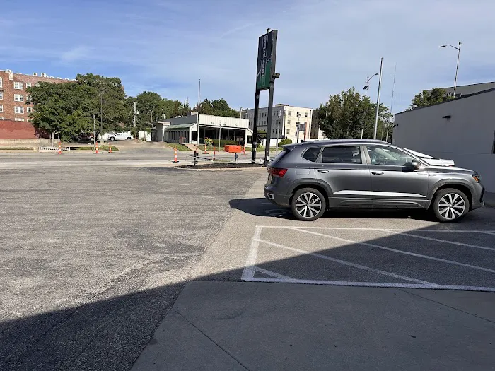 Enterprise Rent-A-Car Picture 10