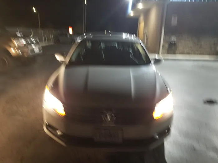 Avis Car Rental Picture 2