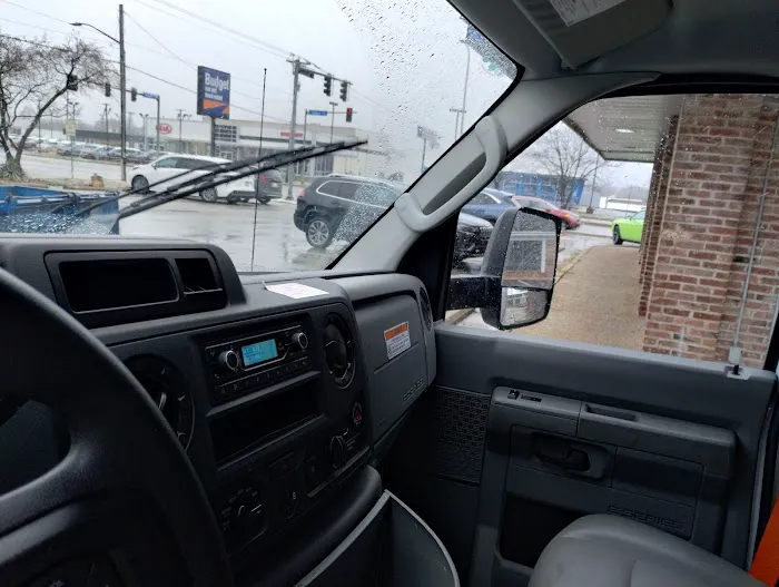 Budget Car Rental Picture 1