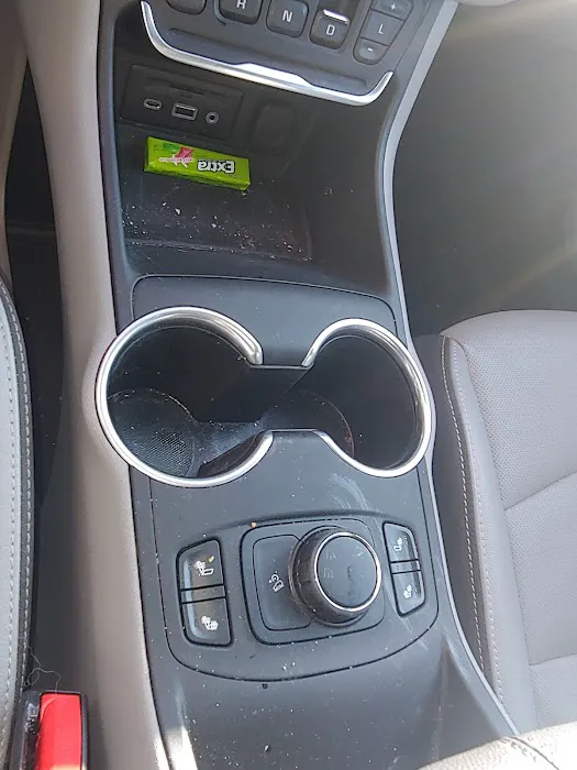 Avis Car Rental Picture 3