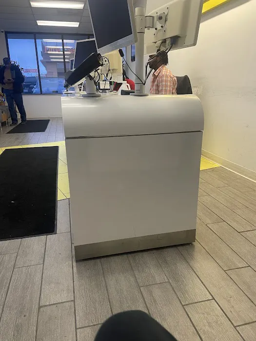 Hertz Car Rental - Independence - South Noland Road Picture 1