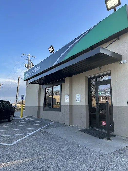 Enterprise Rent-A-Car Picture 8