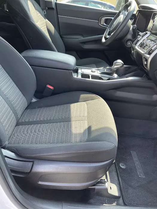 Avis Car Rental Picture 9