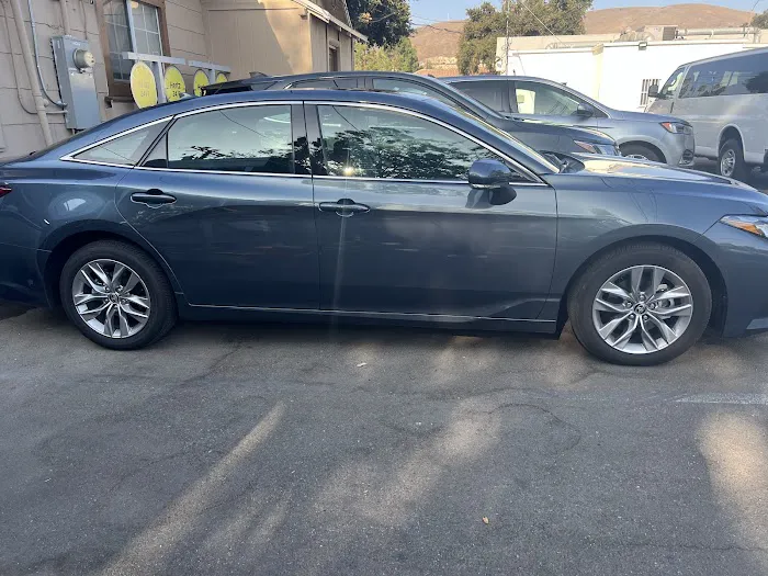 Hertz Car Rental - Thousand Oaks - East Thousand Oaks Boulevard Picture 3