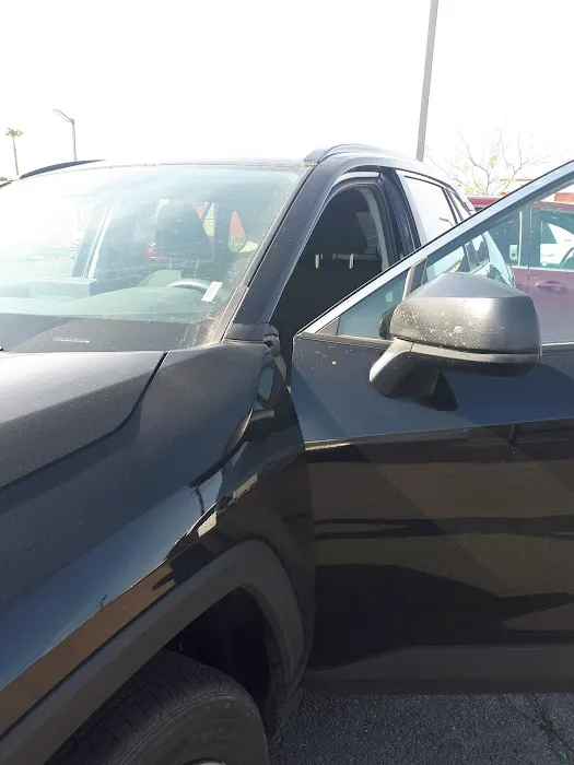 Avis Car Rental Picture 4