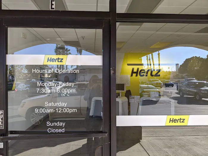 Hertz Car Rental - Camarillo - E Daily Drive Picture 6